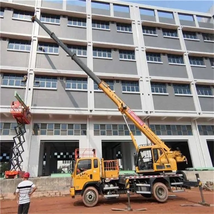 新华高楼层玻璃吊装